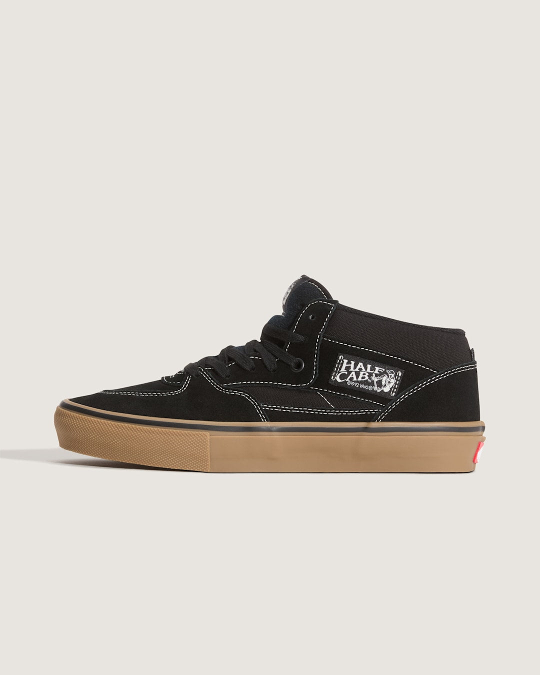 Skate Half Cab Shoe in Gum Black / White | Vans online