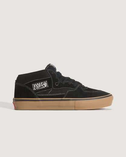Skate Half Cab Shoe in Gum Black / White | Vans online