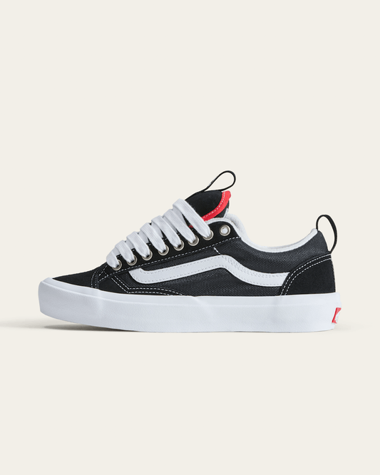 Skate Old Skool 36+ Shoe in Black / White | Vans online