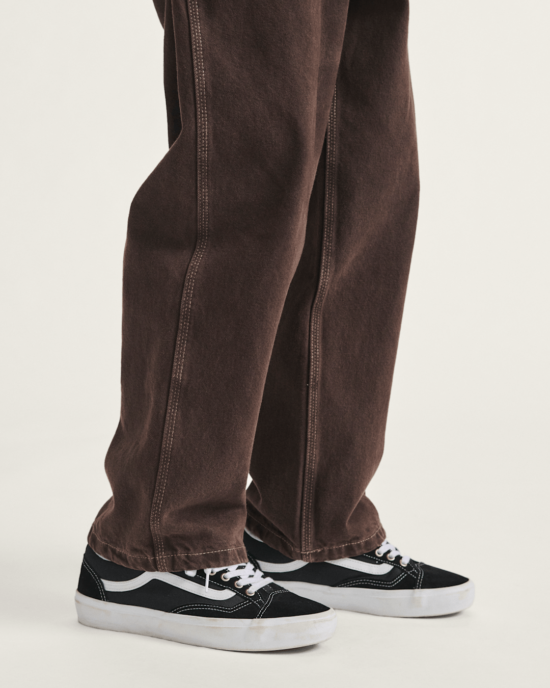 Skate Old Skool 36+ Shoe in Black / White | Vans online