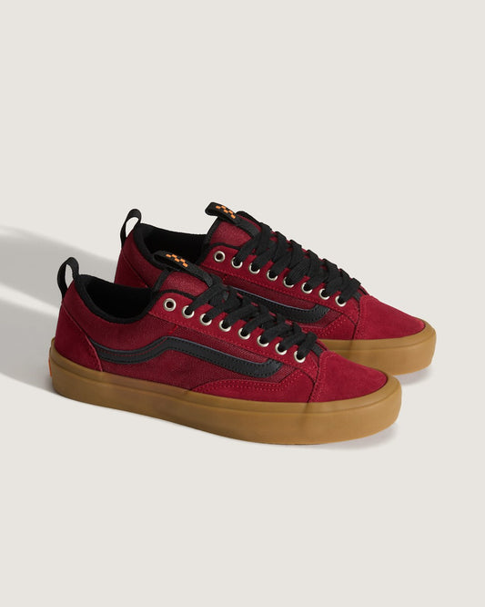 Skate Old Skool 36+ Gum Shoe in Burgundy Red | Vans outlet