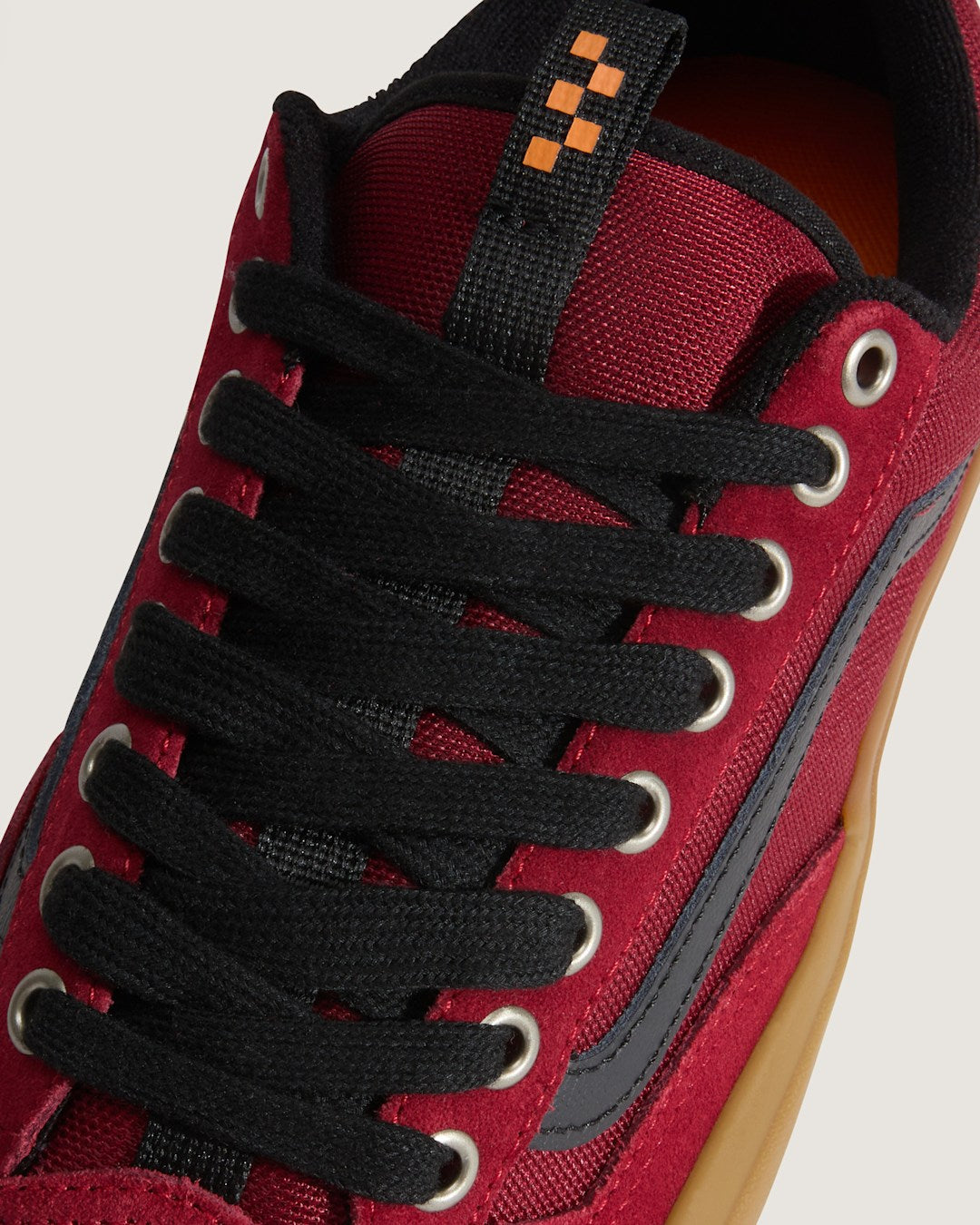 Skate Old Skool 36+ Gum Shoe in Burgundy Red | Vans outlet