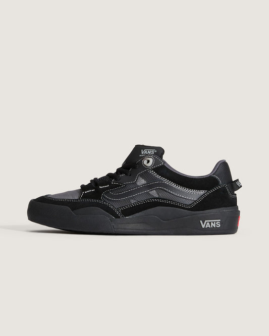 Skate 2 Wayvee Shoe in Black / Grey | Vans online