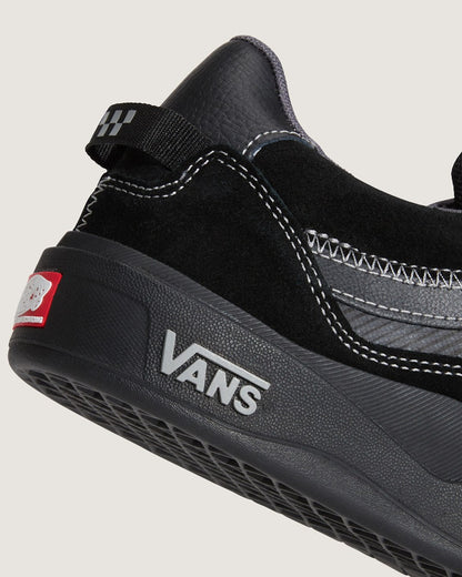 Skate 2 Wayvee Shoe in Black / Grey | Vans online
