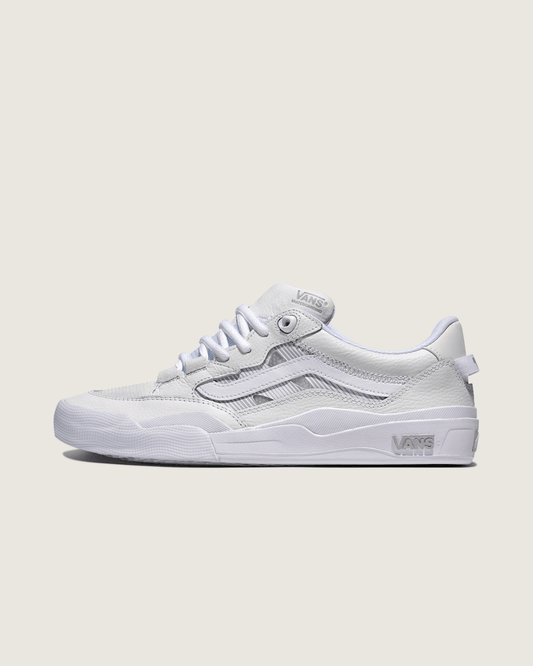 Skate 2 Wayvee Shoe in White | Vans outlet