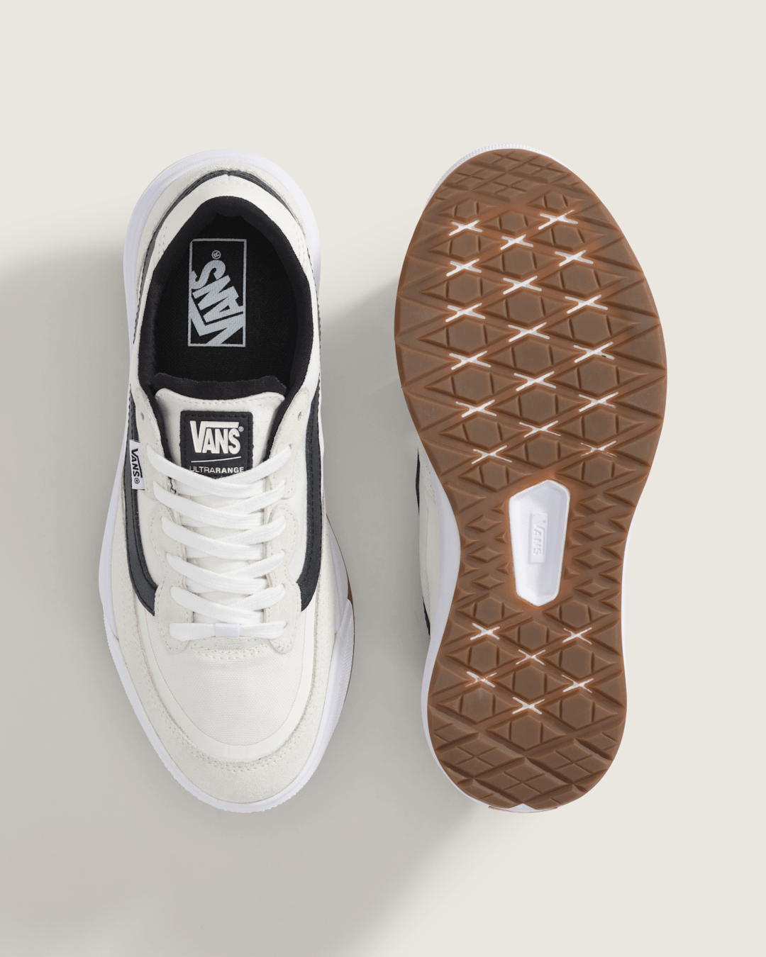 UltraRange 2.0 Shoe in White / Black | Vans discount