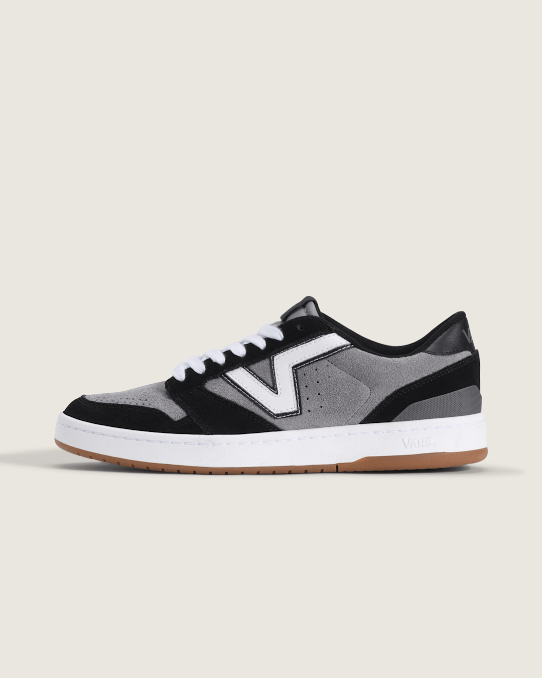Lowland 2.0 Shoe in Black / Grey | Vans discount