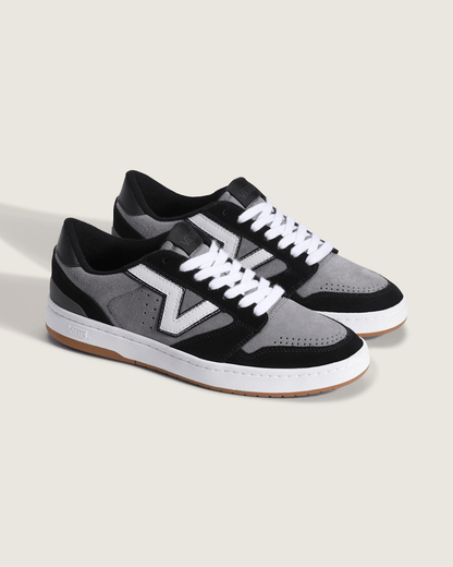 Lowland 2.0 Shoe in Black / Grey | Vans discount