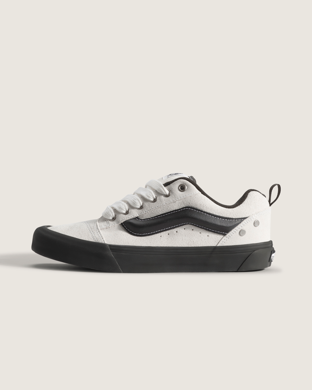 Knu Skool Shoe in White | Vans outlet