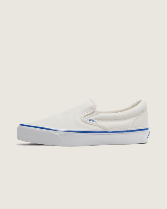 Premium Slip-On Shoe in Off White / White | Vans discount