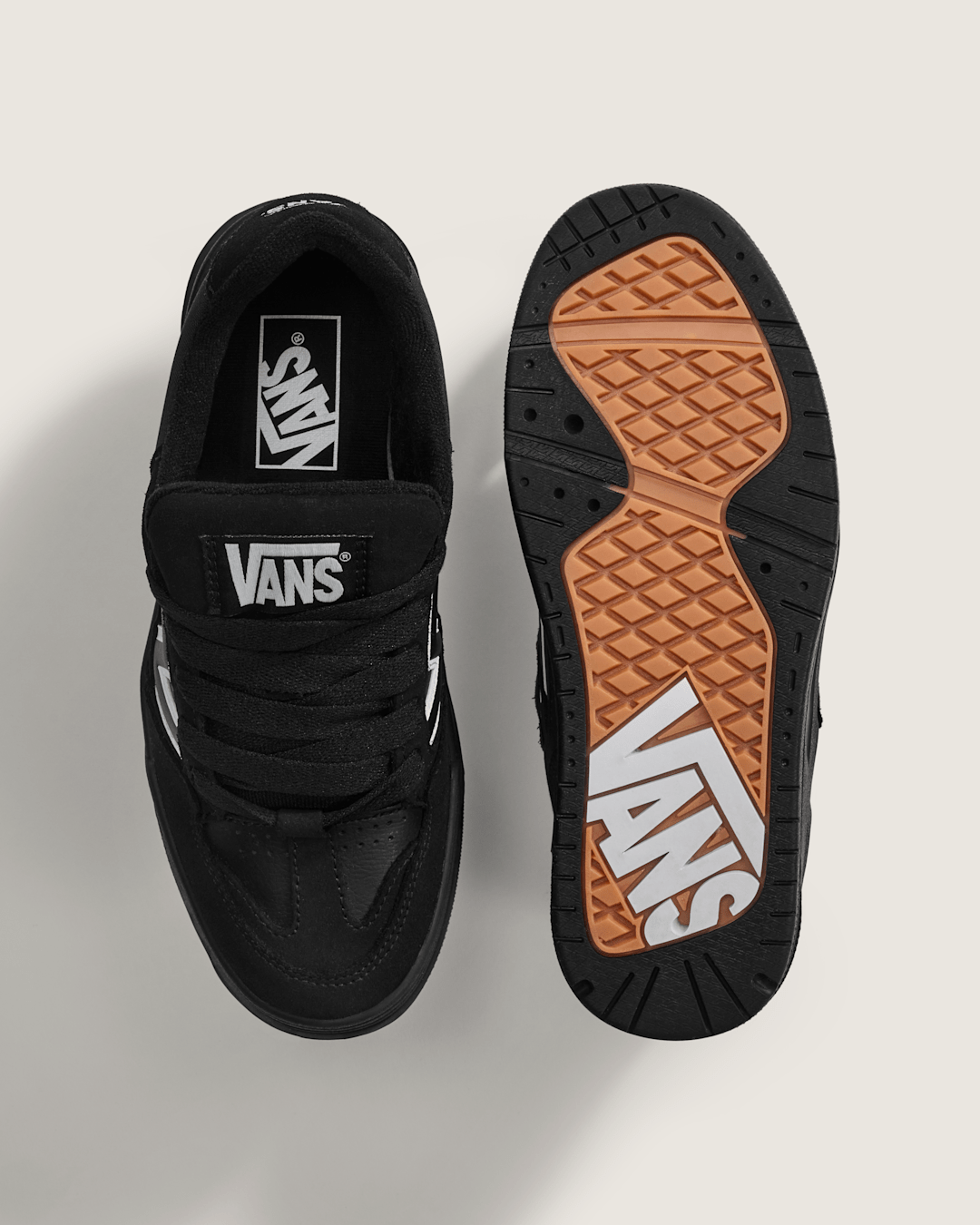 Upland Shoe in Black / White | Vans discount