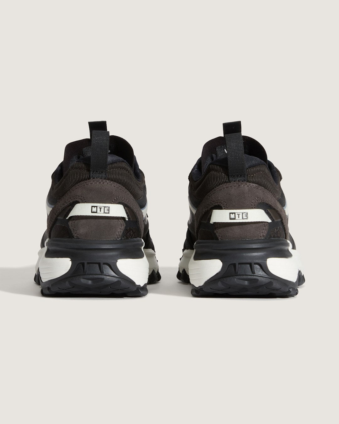 Crosspath XC Shoe in Washed Black | Vans online