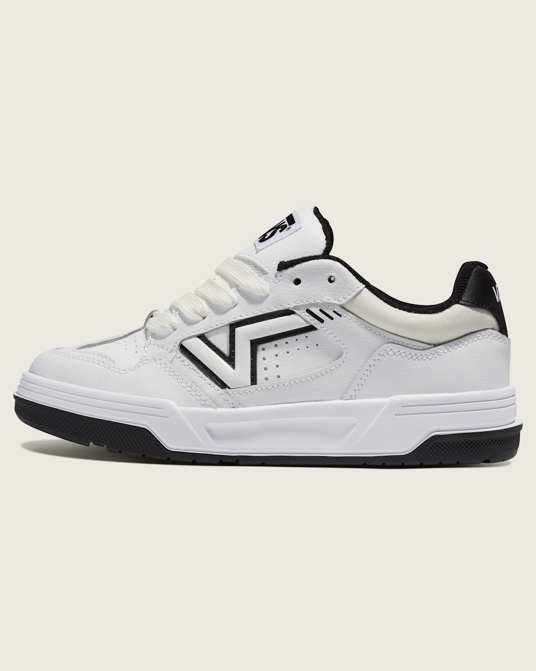 Upland Shoe in White / Black | Vans near me