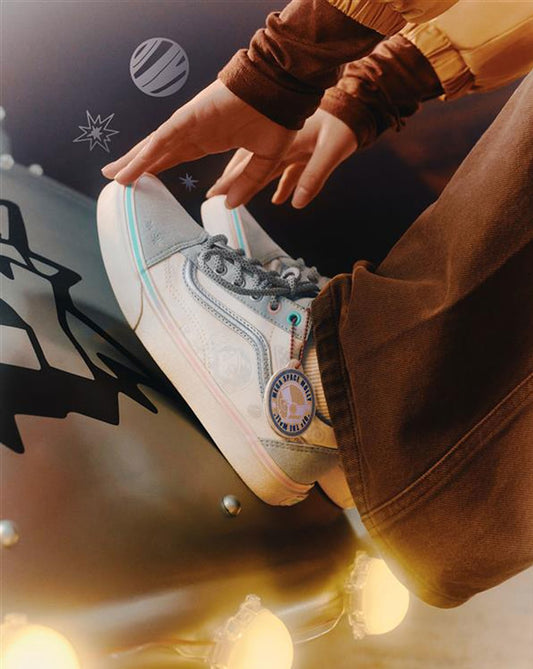 VANS x SPACE MOLLY Old Skool Shoe in Space Molly Reflective Marshmallow White / Grey | Vans outlet