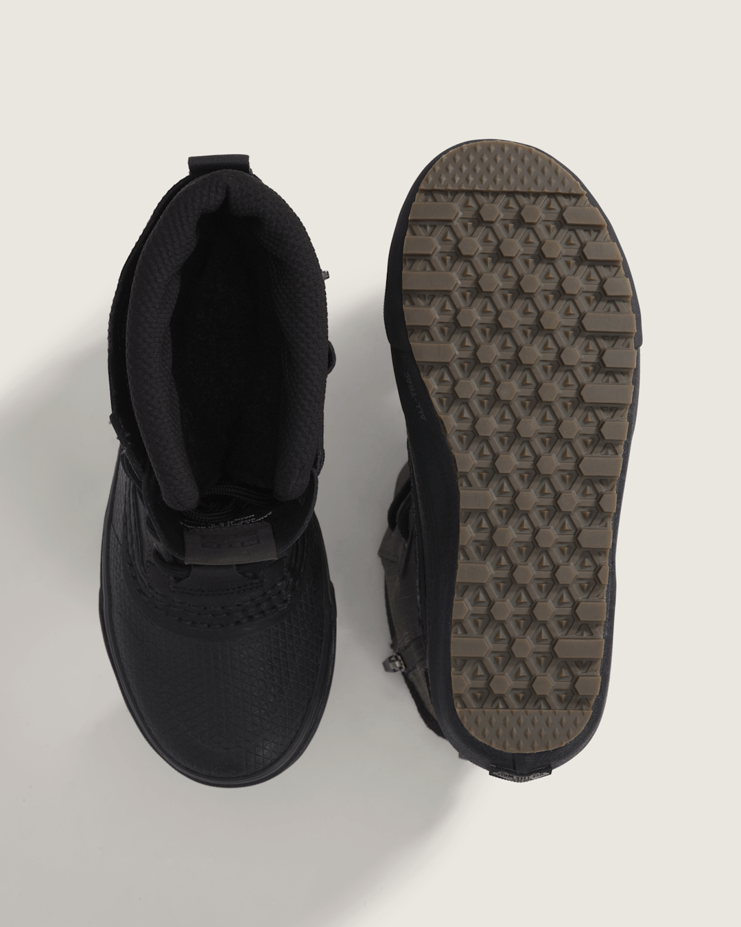 Standard Zip Waterproof Boot in Faded Black | Vans online