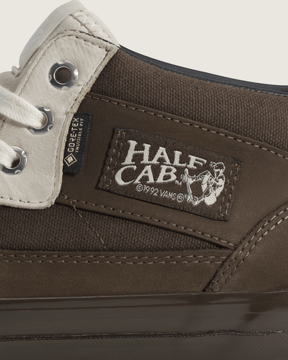Premium Half Cab 33 GORE-TEX Shoe in Coal Brown | Vans online
