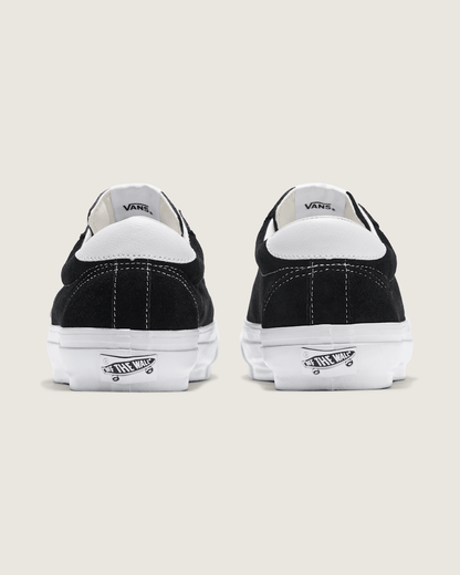 Premium Sport 73 Shoe in Black | Vans outlet