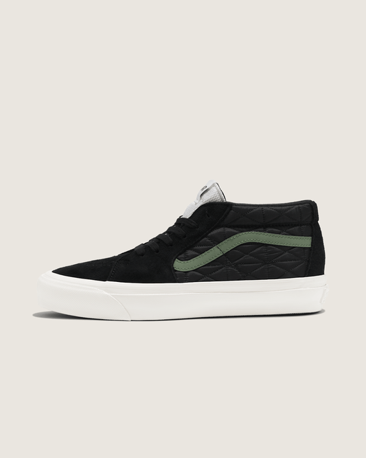 Premium Sk8-Mid Shoe in Black / Green | Vans sale