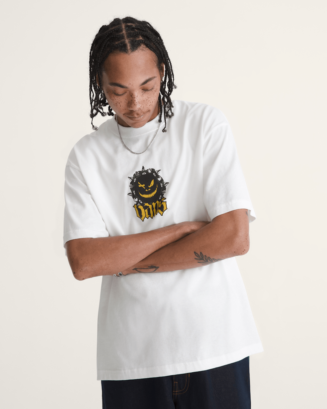 Happy Spike T-Shirt in White | Vans online