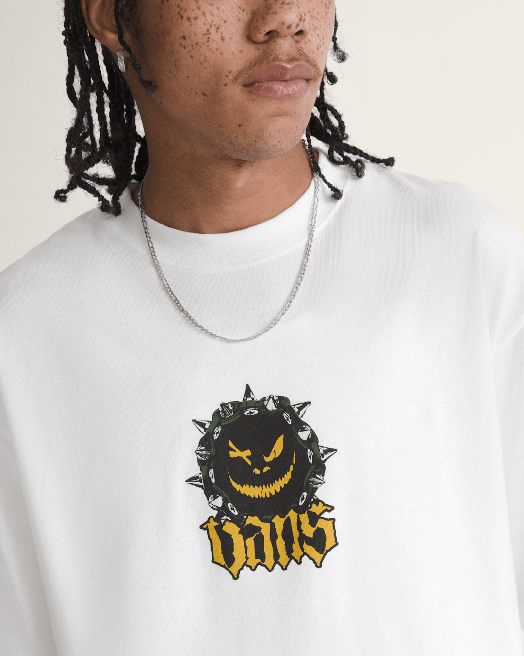 Happy Spike T-Shirt in White | Vans online