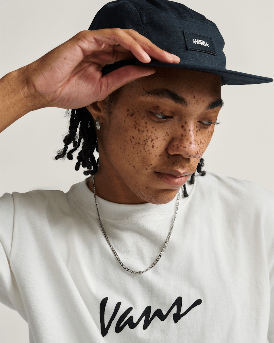 Classic Script T-Shirt in Marshmallow White / Black | Vans on sale