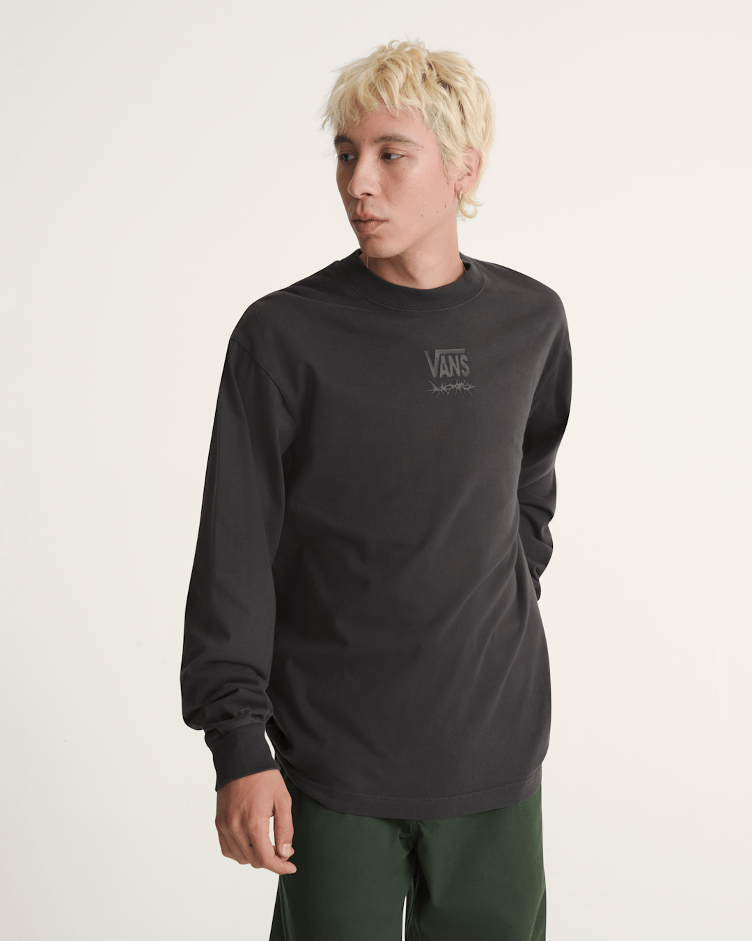 Scorpio Long Sleeve T-Shirt in Black | Vans online