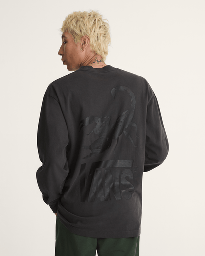 Scorpio Long Sleeve T-Shirt in Black | Vans online
