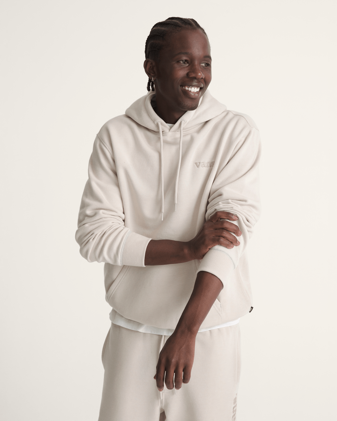 Vans 66 Pullover Sweatshirt in Taupe Mist Grey | Vans online