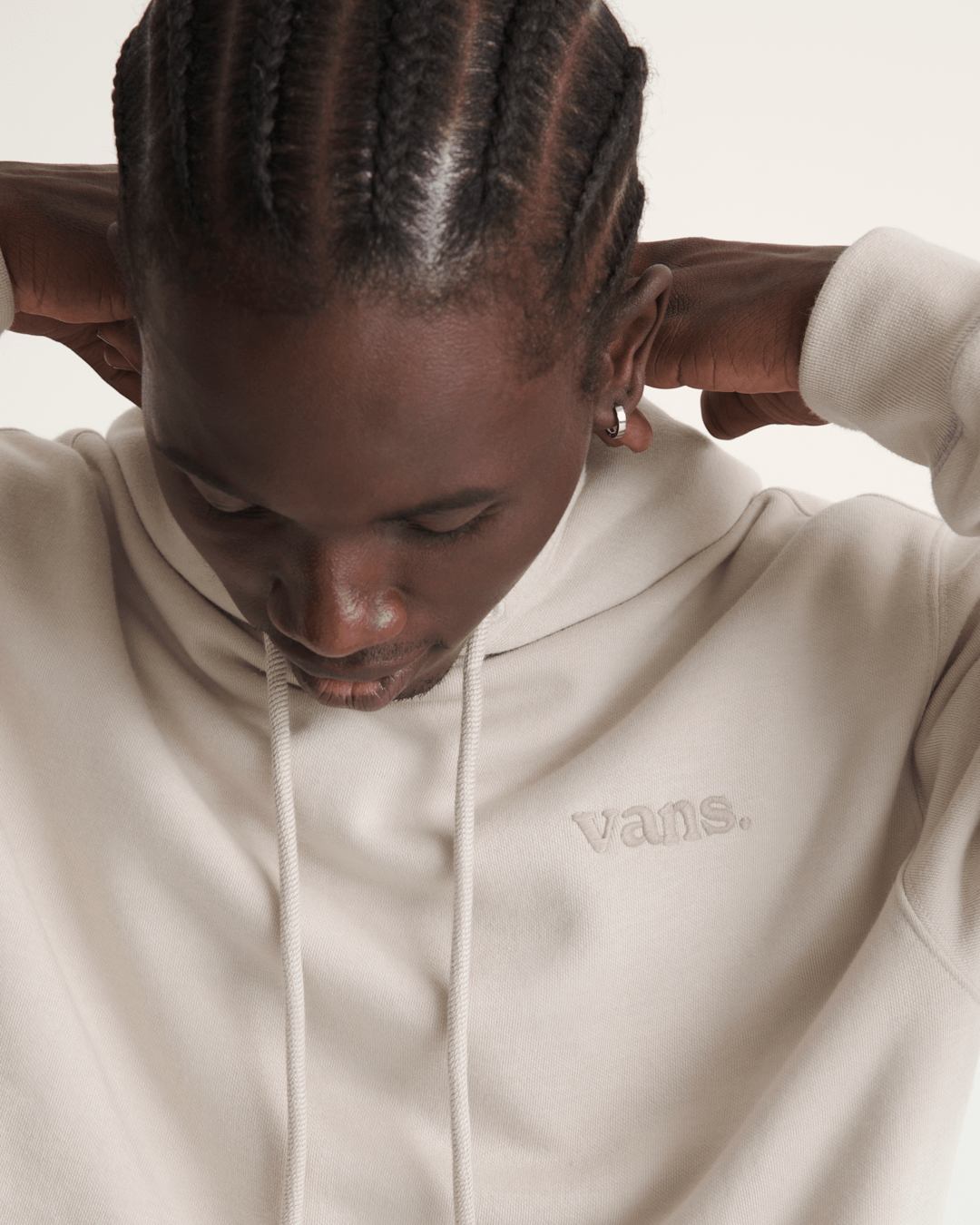 Vans 66 Pullover Sweatshirt in Taupe Mist Grey | Vans online