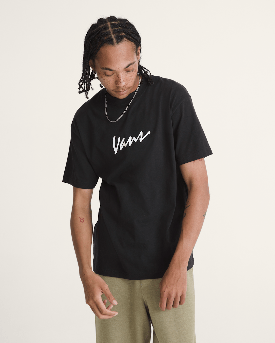 Classic Script T-Shirt in Black / White | Vans on sale