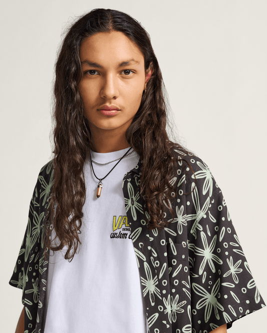 Havenrock T-Shirt in Phantom Black / White | Vans on sale