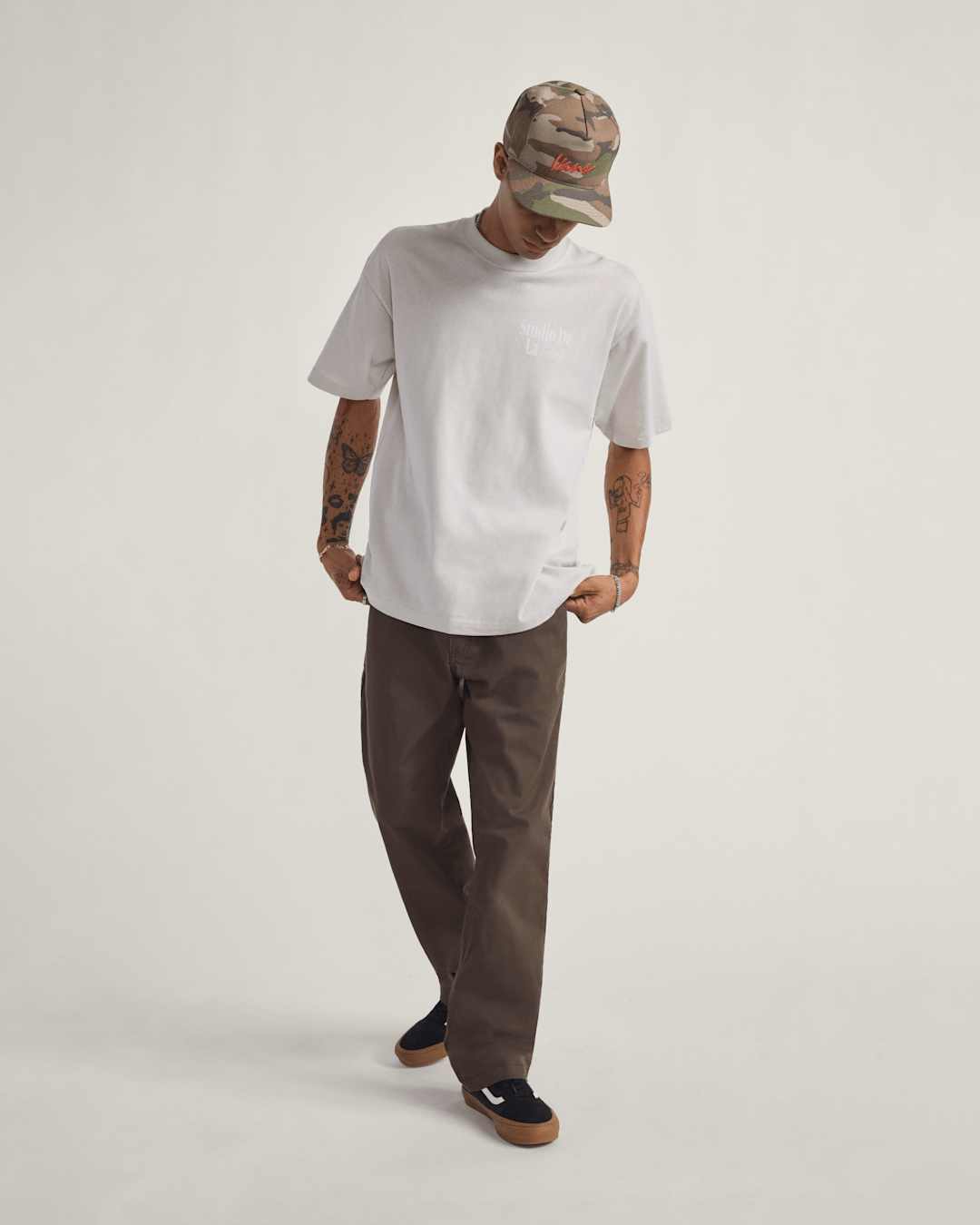 Authentic Chino Relaxed Pants in Coal Brown | Vans on sale