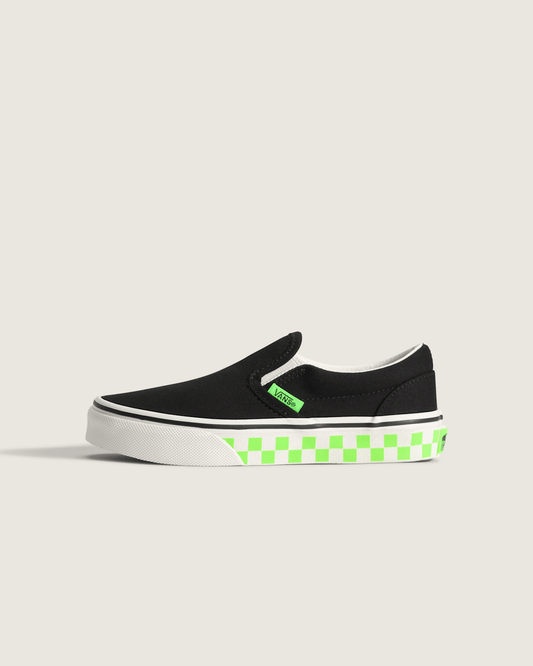 Little Kids Classic Slip-On Shoe in Glow-in-the-Dark Black / Green Gecko | Vans outlet