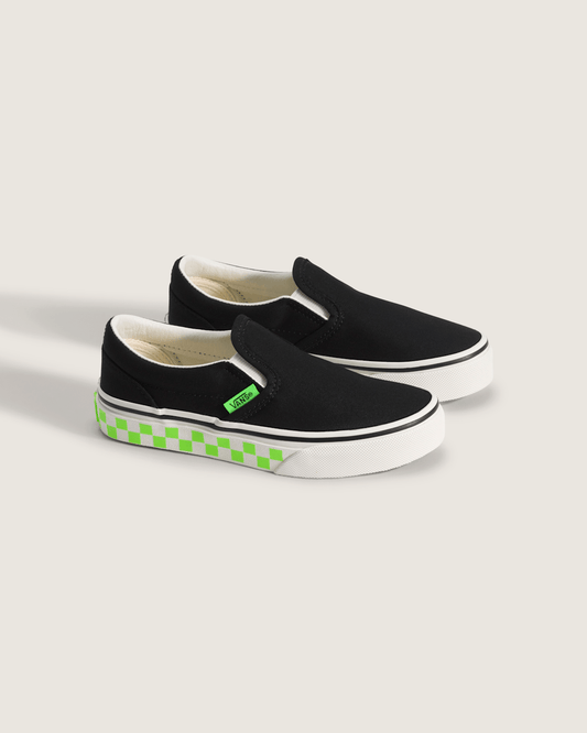 Little Kids Classic Slip-On Shoe in Glow-in-the-Dark Black / Green Gecko | Vans outlet