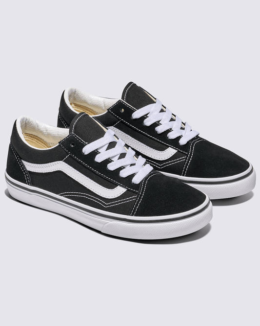 Big Kids Old Skool Shoe in Black / White | Vans online