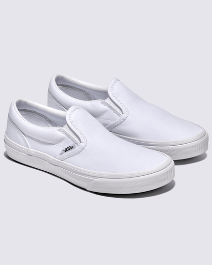 Big Kids Classic Slip-On Shoe in True White | Vans online