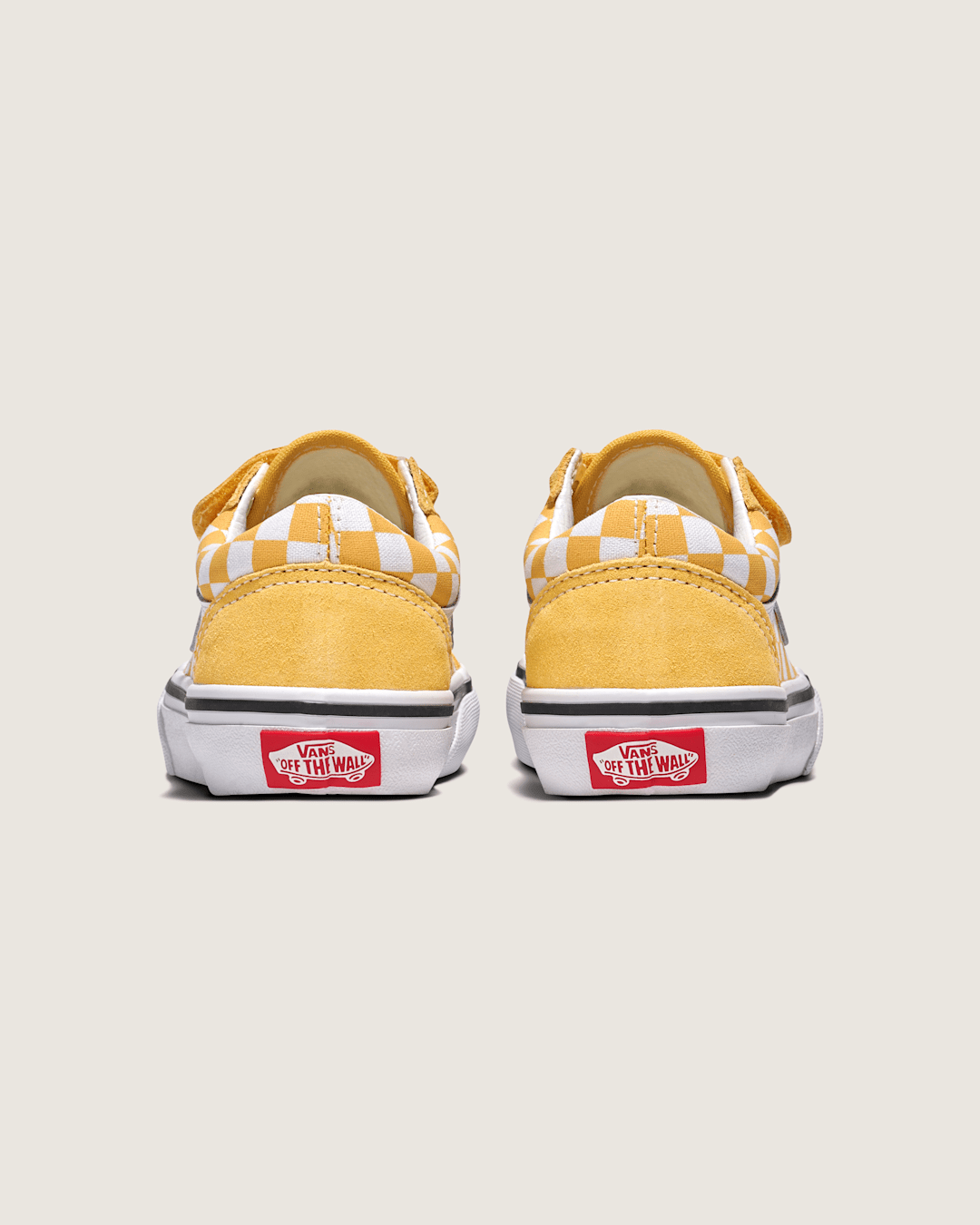 Big Kids Old Skool V Checkerboard Shoe in Banana Cream Yellow / White | Vans on sale