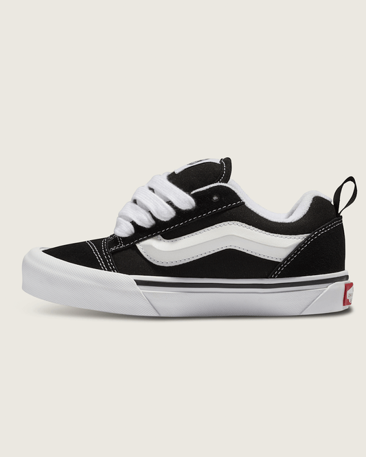 Little Kids Knu Skool Shoe in Black / True White | Vans near me