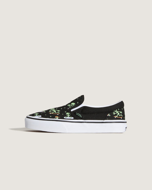 Little Kids Classic Slip-On Shoe in Black / Green | Vans discount