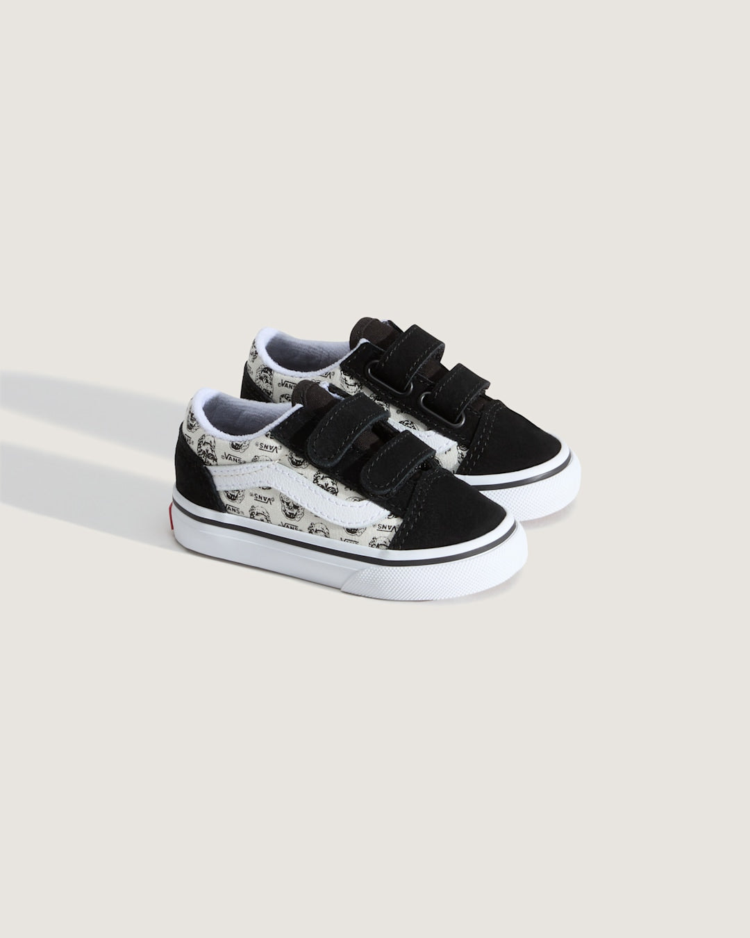 Toddler Old Skool V Shoe in Black / White | Vans near me