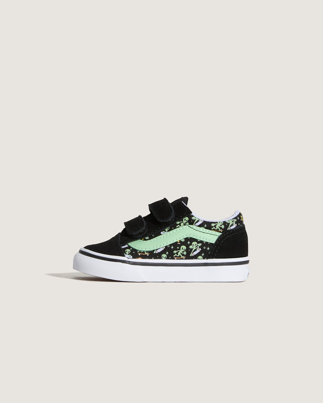 Toddler Old Skool V Shoe in Black / Green | Vans sale