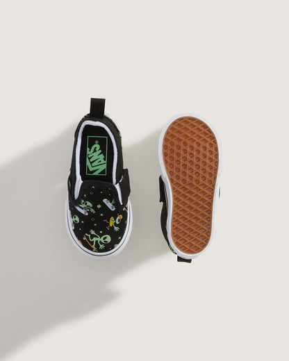 Toddler Classic Slip-On V Shoe in Black / Green | Vans online